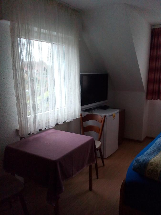 Monteurhotel Garni Alter Olper Hof Lindlar Kültér fotó