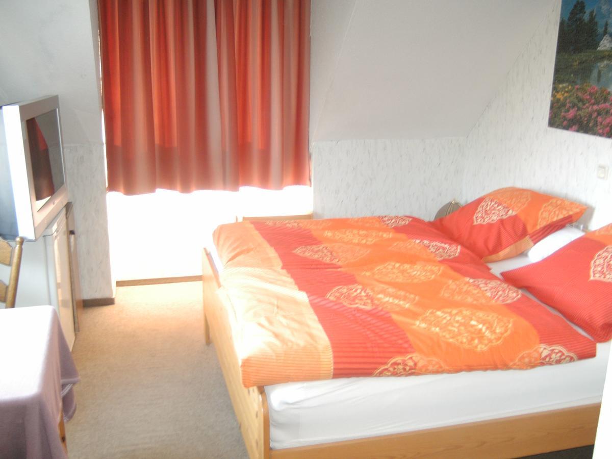 Monteurhotel Garni Alter Olper Hof Lindlar Kültér fotó